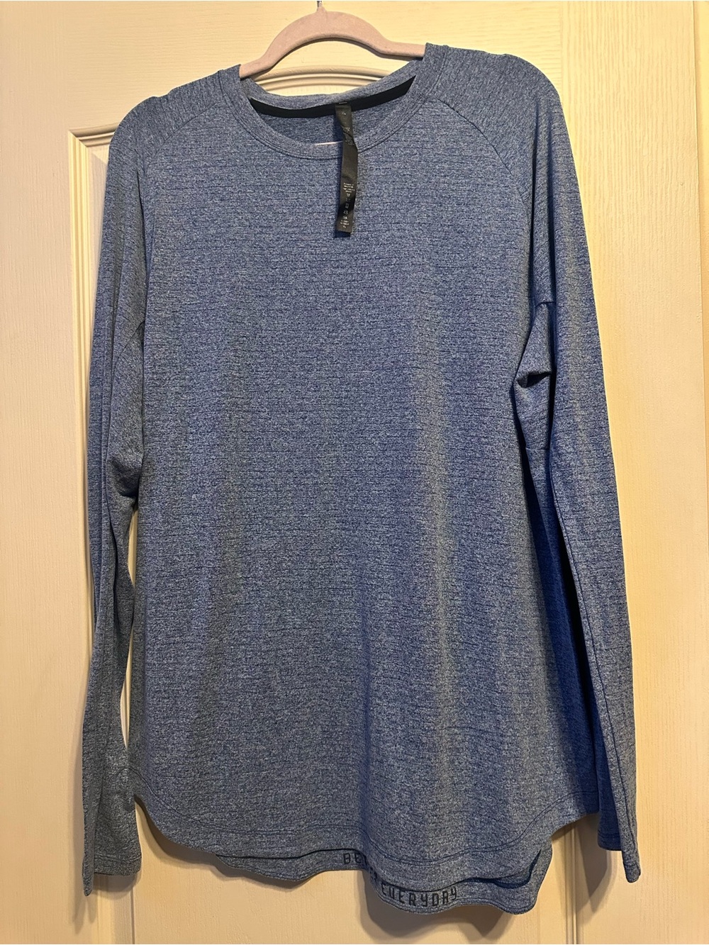 lululemon athletica Men's Heathered Blue Long-Sleeve Crew